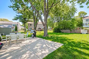 830 Hawk Ln, Carol Stream, IL 60188 - Photo 30