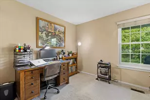 1230 S Wellington Ct, Buffalo Grove, IL 60089 - Photo 16