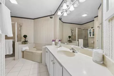 1230 S Wellington Court, Buffalo Grove, IL 60089 - Photo 14