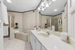 1230 S Wellington Ct, Buffalo Grove, IL 60089 - Photo 14