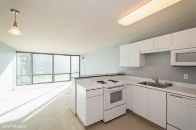 2 E Erie Street #1804, Chicago, IL 60611 - Photo 4