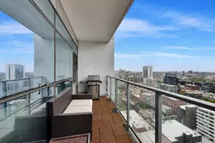 303 W Ohio St, Chicago, IL 60654 - Photo 20