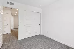 523 Yosemite Wy, Mundelein, IL 60060 - Photo 16