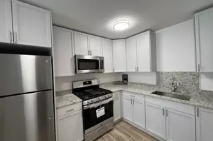 2401 W Balmoral Ave, Chicago, IL 60625 - Photo 2