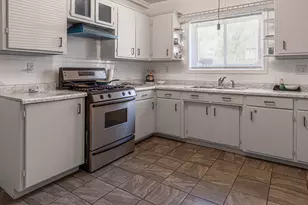 3434 18th St, Rockford, IL 61109 - Photo 12