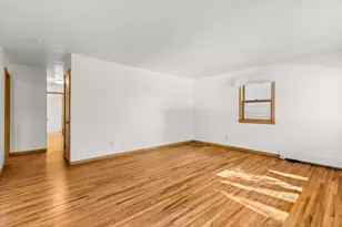 1314 S Park St, Streator, IL 61364 - Photo 4