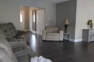 233 Lorraine Cir, Bloomingdale, IL 60108 - Photo 6