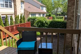 233 Lorraine Cir, Bloomingdale, IL 60108 - Photo 16