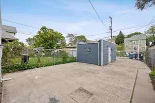 909 N Lockwood Ave, Chicago, IL 60651 - Photo 38