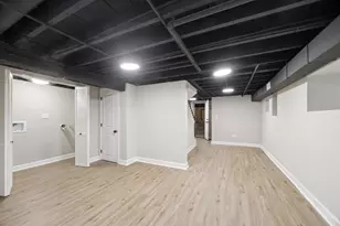 909 N Lockwood Ave, Chicago, IL 60651 - Photo 32
