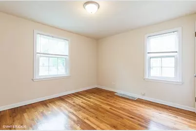 4232 W Nelson Street #1, Chicago, IL 60641 - Photo 6