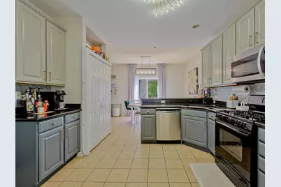 6051 Canterbury Lane, Hoffman Estates, IL 60192 - Photo 12