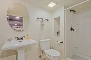 6051 Canterbury Ln, Hoffman Estates, IL 60192 - Photo 26
