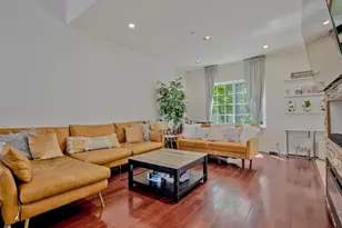 6051 Canterbury Ln, Hoffman Estates, IL 60192 - Photo 6