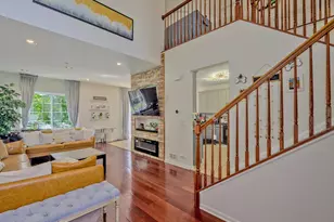 6051 Canterbury Ln, Hoffman Estates, IL 60192 - Photo 4