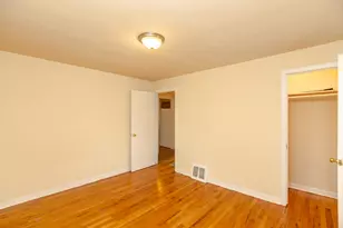 4258 W Nelson St, Chicago, IL 60641 - Photo 8