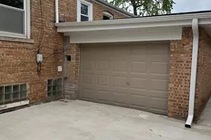 2608 W 97th St, Evergreen Park, IL 60805 - Photo 24