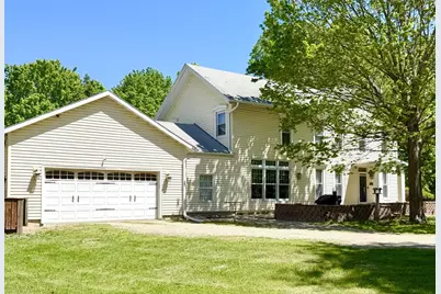 206 S Hawthorne Avenue, Granville, IL 61326 - Photo 1