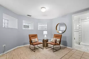 817 W Lawrence Ave, Chicago, IL 60640 - Photo 20