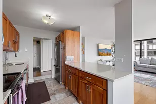 5445 N Sheridan Rd, Chicago, IL 60640 - Photo 12