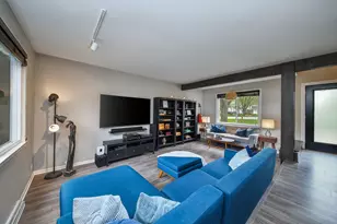 1925 Coach Dr, Naperville, IL 60565 - Photo 6