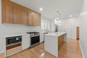 5359 W Potomac Ave, Chicago, IL 60651 - Photo 8