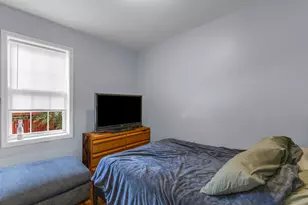 2243 S Sawyer Ave, Chicago, IL 60623 - Photo 10