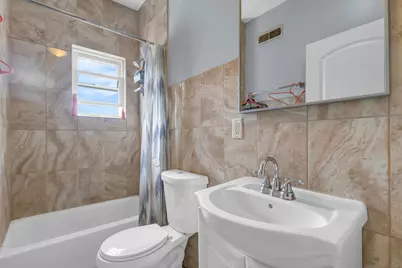 2243 S Sawyer Avenue, Chicago, IL 60623 - Photo 22