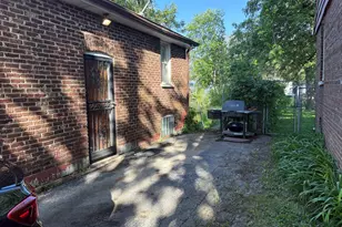 1227 Lincoln Ave, Chicago Heights, IL 60411 - Photo 2