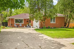 1712 Midway Dr, Rockford, IL 61103 - Photo 1