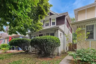 5325 W Berteau Ave, Chicago, IL 60641 - Photo 1