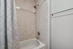 155 Southfield Dr, Vernon Hills, IL 60061 - Photo 22
