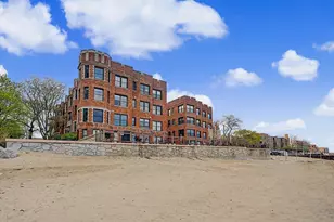 1200 W Sherwin Ave, Chicago, IL 60626 - Photo 8