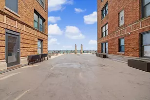 1200 W Sherwin Ave, Chicago, IL 60626 - Photo 46