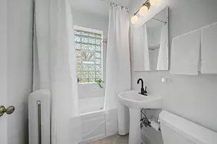 1200 W Sherwin Ave, Chicago, IL 60626 - Photo 40