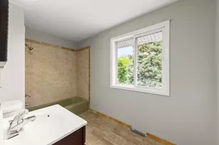 149 Thomas Rd, Bolingbrook, IL 60440 - Photo 18