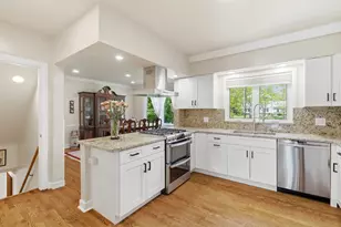 355 Oakdale Ave, Lake Forest, IL 60045 - Photo 6