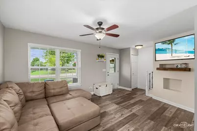 352 Coneflower Drive, Minooka, IL 60447 - Photo 2