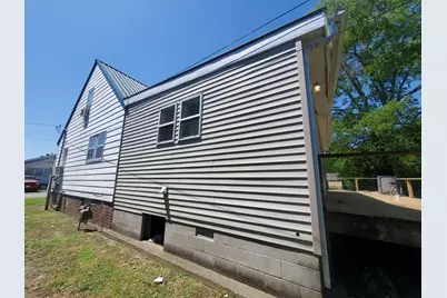 326 E Ford Street, Harrisburg, IL 62946 - Photo 4