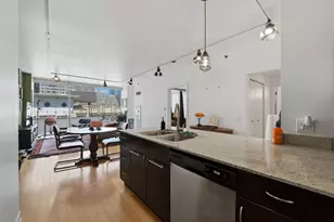 8 E Randolph St, Chicago, IL 60601 - Photo 6