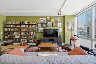 8 E Randolph St, Chicago, IL 60601 - Photo 10