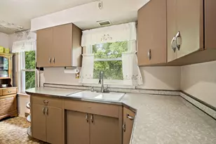 209 Beach Dr, Algonquin, IL 60102 - Photo 4