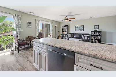 48 Oak Hill Colony #9, Fox Lake, IL 60020 - Photo 8