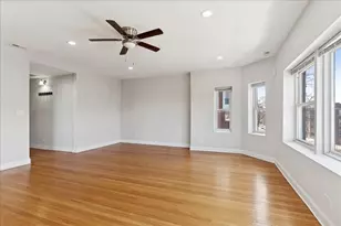 7515 S Essex Ave, Chicago, IL 60649 - Photo 6
