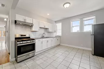 7515 S Essex Avenue, Chicago, IL 60649 - Photo 10