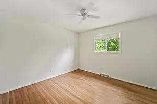 189 S Park Blvd, Glen Ellyn, IL 60137 - Photo 8