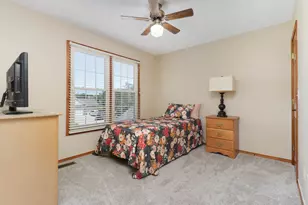 3203 Eagle Crest Rd, Bloomington, IL 61704 - Photo 30