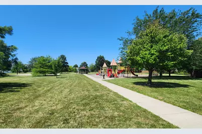 3203 Eagle Crest Road, Bloomington, IL 61704 - Photo 52