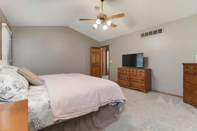 3203 Eagle Crest Road, Bloomington, IL 61704 - Photo 20
