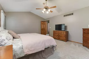 3203 Eagle Crest Rd, Bloomington, IL 61704 - Photo 20